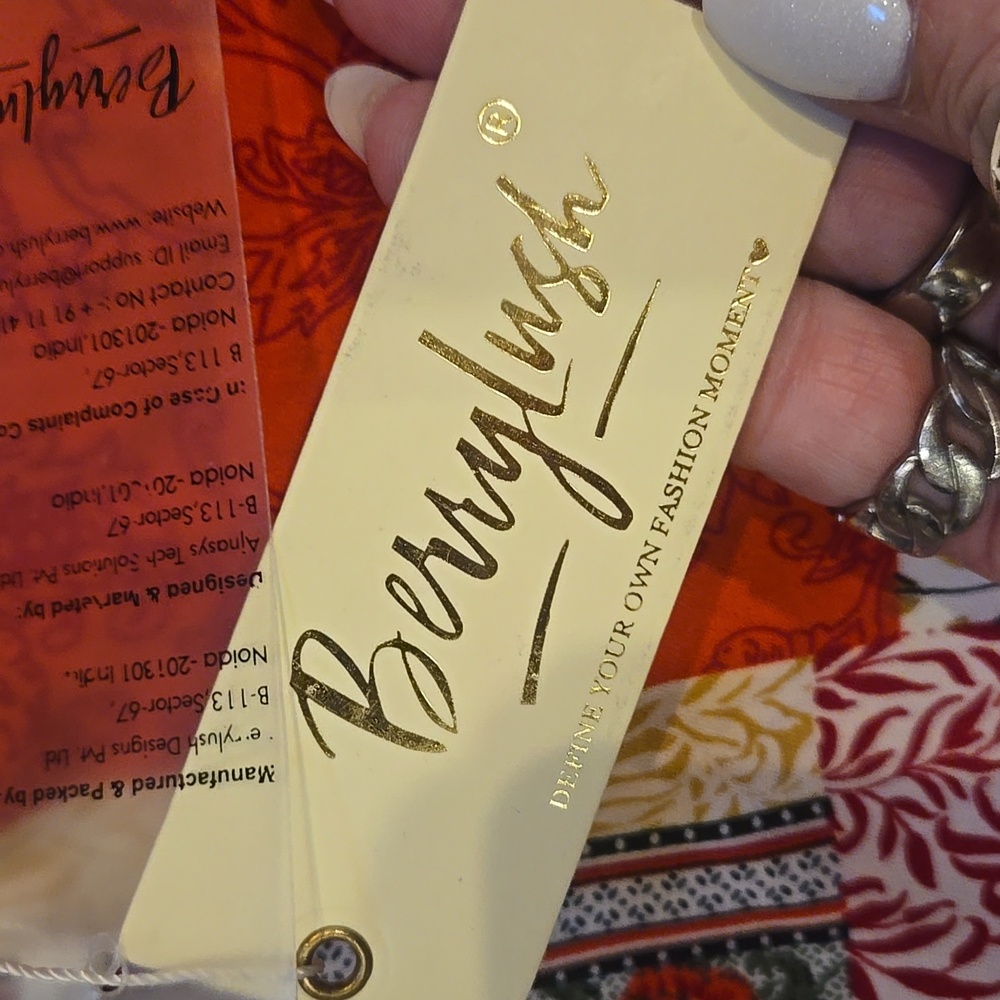 New Berrylush Floral Patchwork Crop Top - Picture 8 of 13